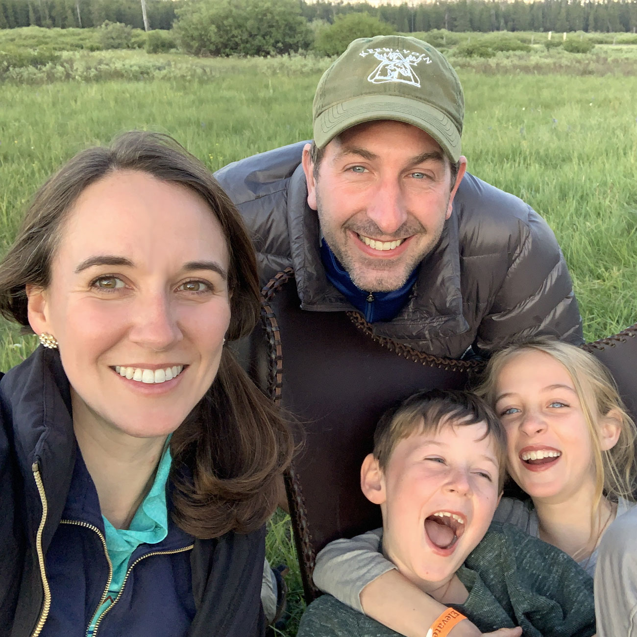 under-canvas-yellowstone-family-evening