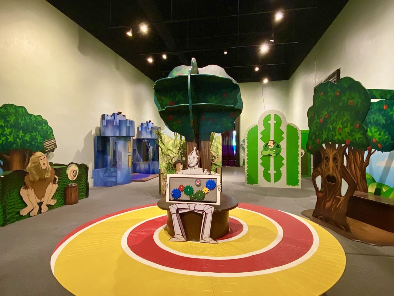 Follow the Yellow Brick Road! 'The Wizard of Oz' Exhibit Opens at