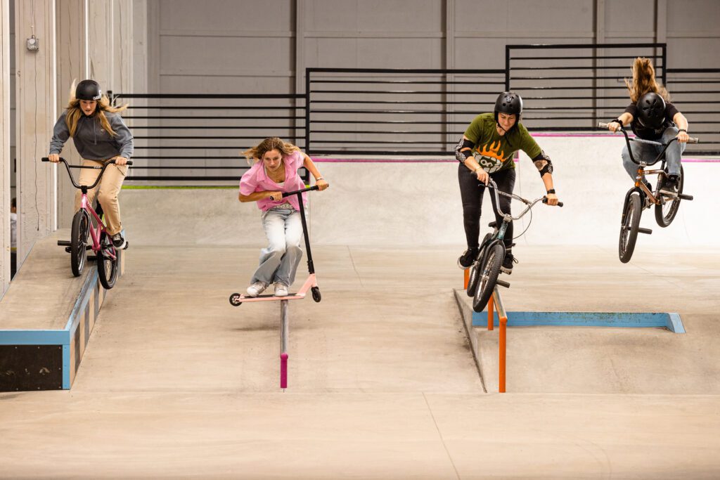 BLOOM_BMX_GIRLS_JAM_PROGRESSION_CENTRE_WK3_2023_MCELWEE-21