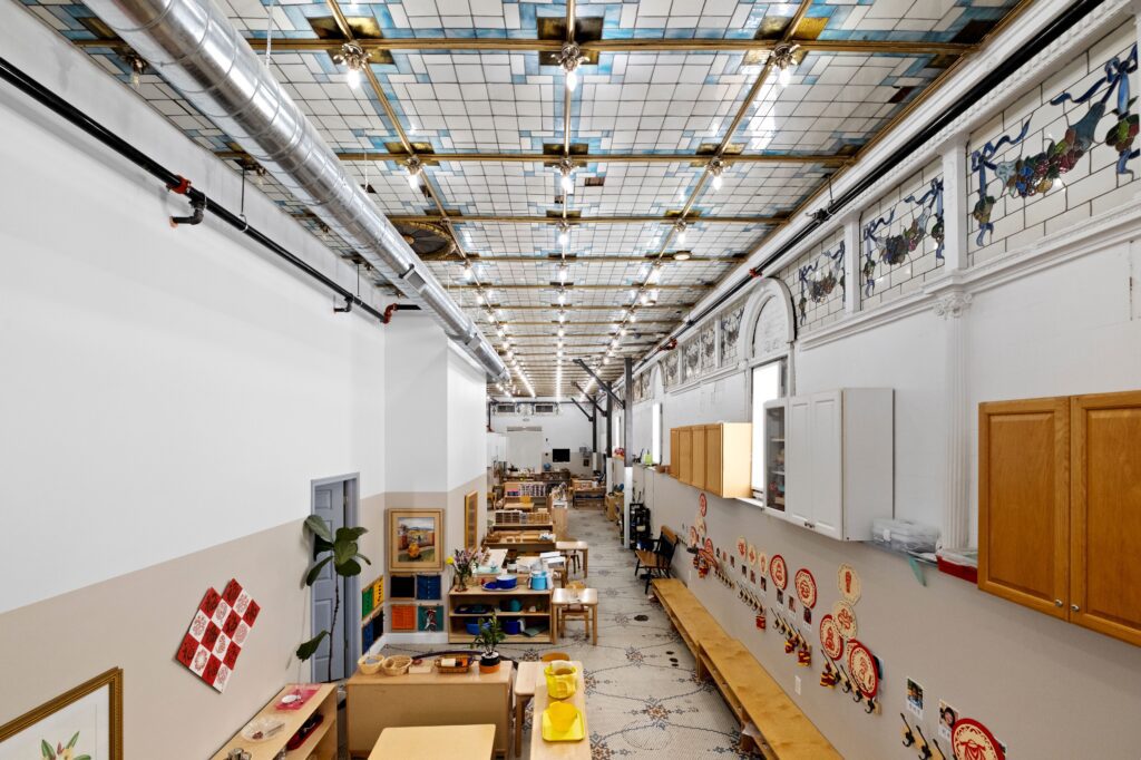 4914237849326830_160988892_Classroom2