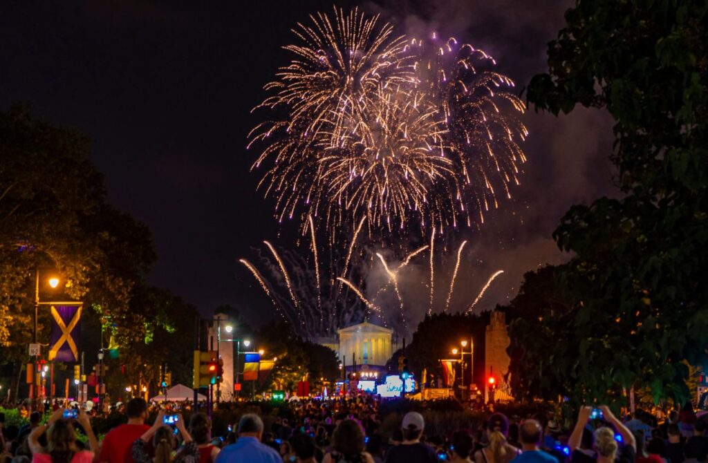 Fireworks at night over the Art Museum and Ben Franklin Parkway in Philadelphia. 